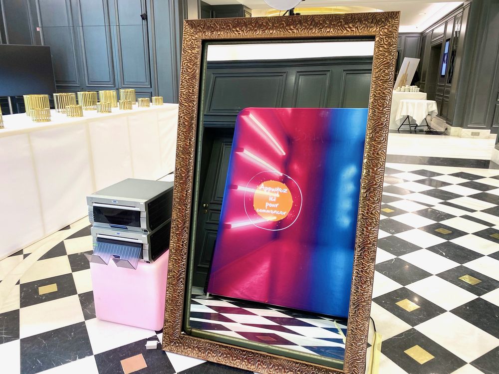 Miroir interactif